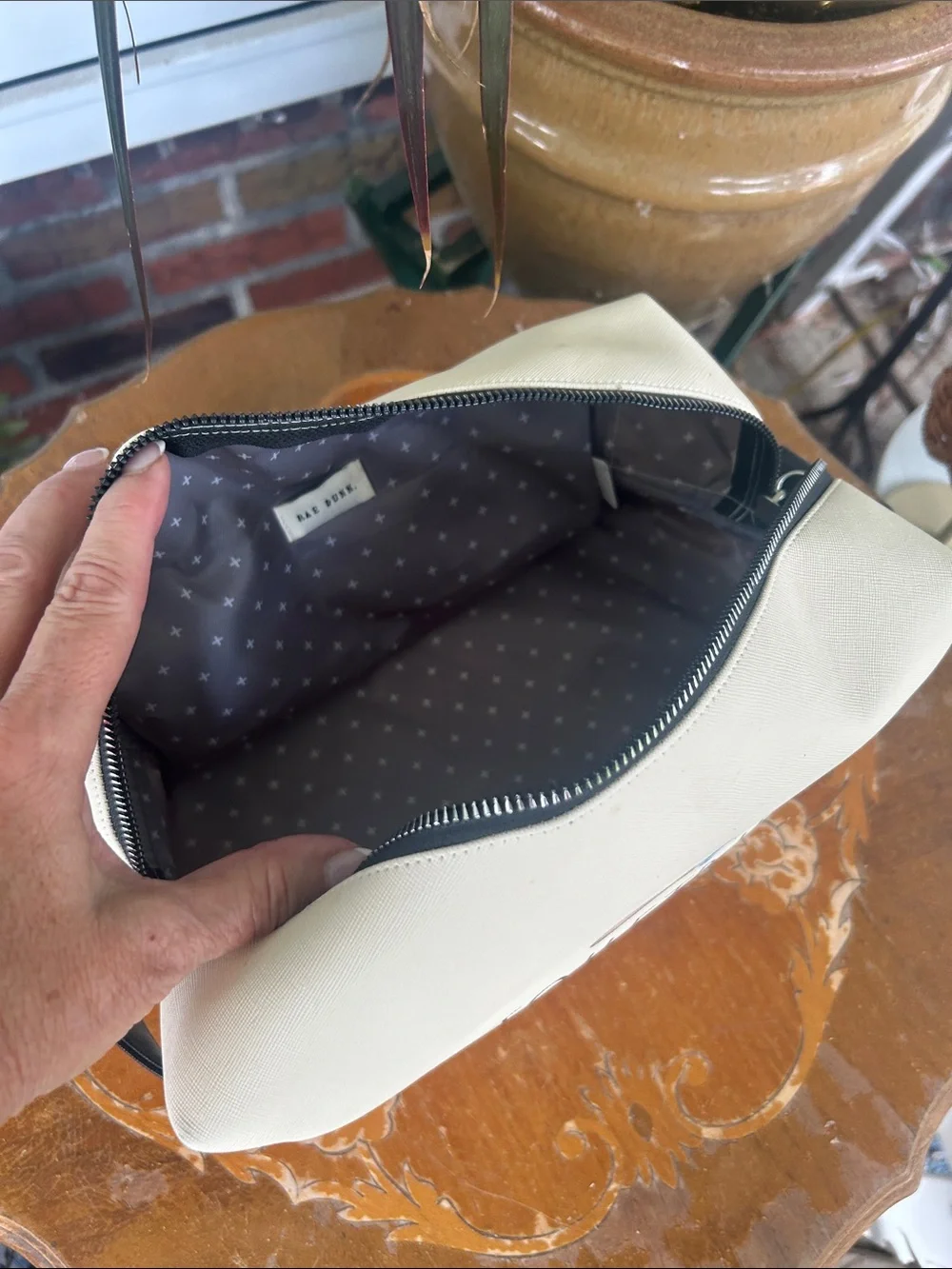 TOILETRIES Bag